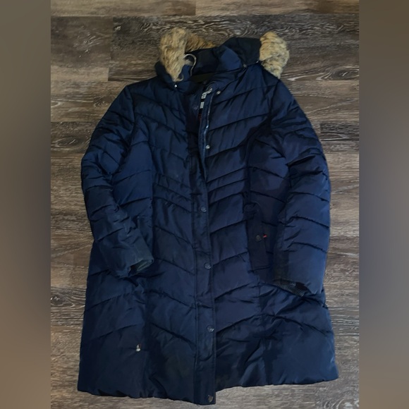 Used fair condition Tommy Hilfiger coat - Picture 3 of 9